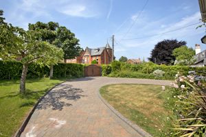 Photo 26- click for photo gallery